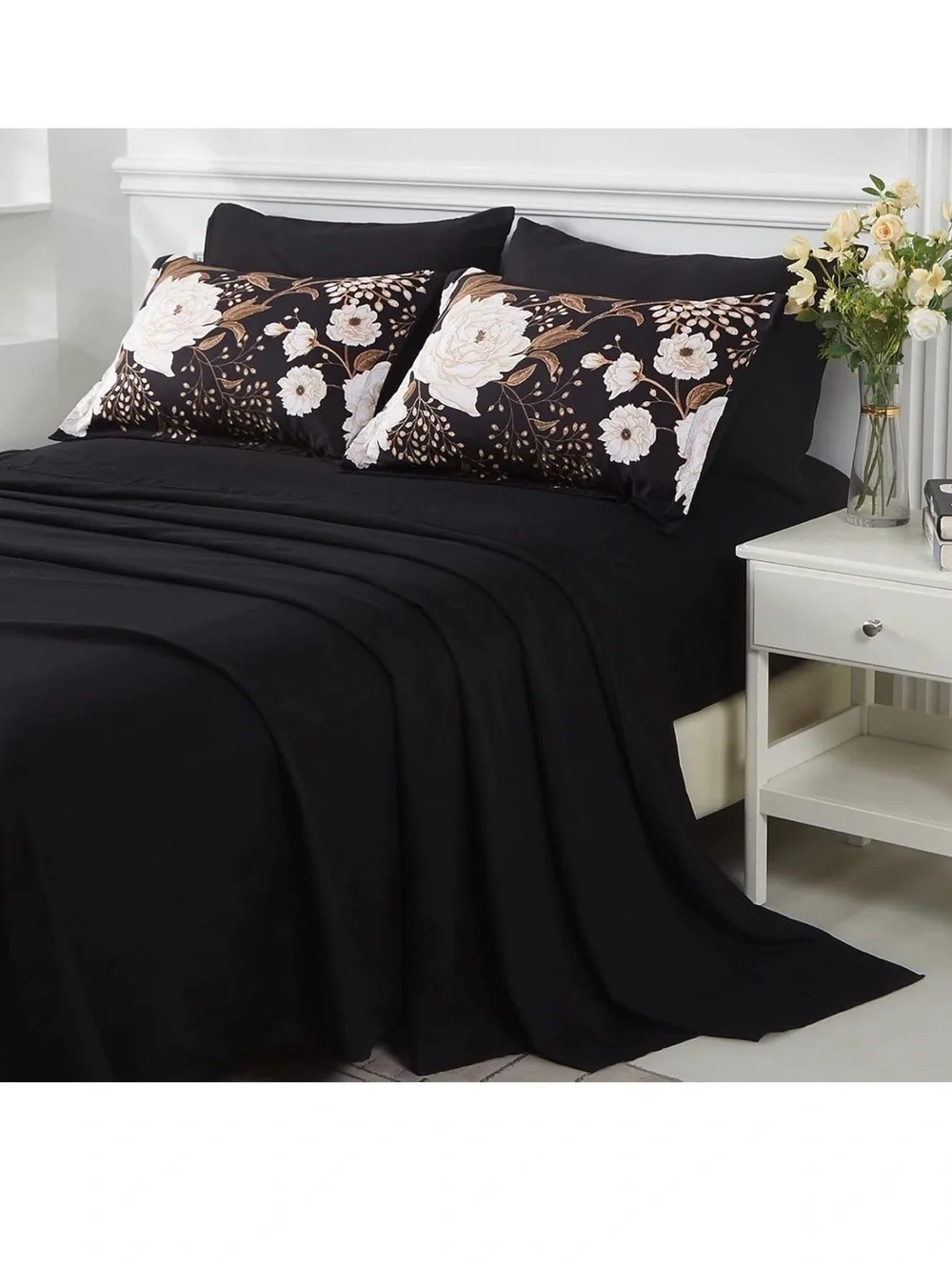 Botanical Floral Comforter Set - Black and White